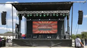 Stage-Rental-Easy-to-Install-Outdoor-Rental-LED-Display.